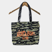 Load image into Gallery viewer, &quot;Yacht &amp; Boat Club&quot; TIGER STRIPES f. SCUBA STEVE Tote bag